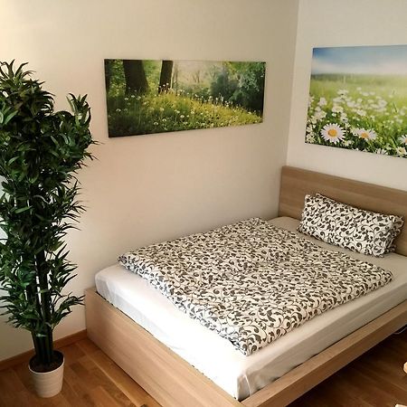 Apartment Flowerside Regensburg Ngoại thất bức ảnh