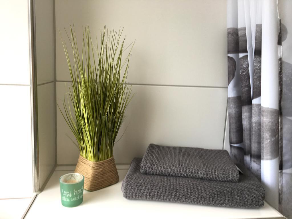 Apartment Flowerside Regensburg Ngoại thất bức ảnh