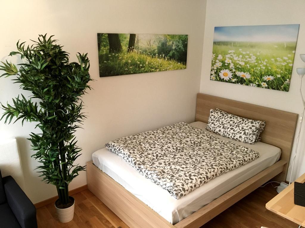 Apartment Flowerside Regensburg Ngoại thất bức ảnh